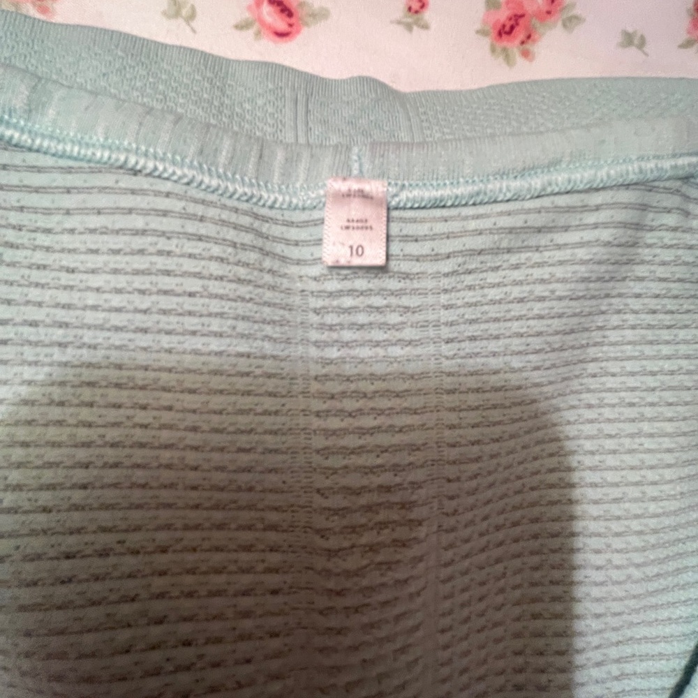 Lululemon Athletica Light Blue Sweatshirt - Picture 3 of 4